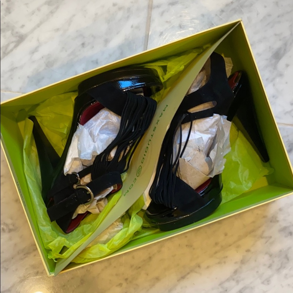 Max Studio Black Boudica Fringe Platform Heels 8 - Picture 7 of 7